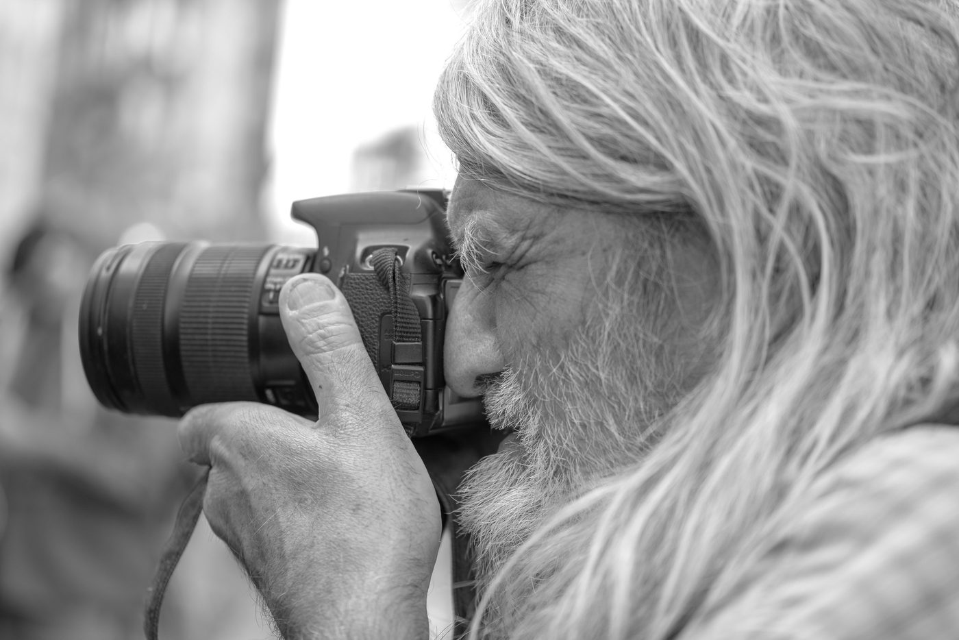Photographe en action a la Zinneke Parade, Bruxelles (planche 001)