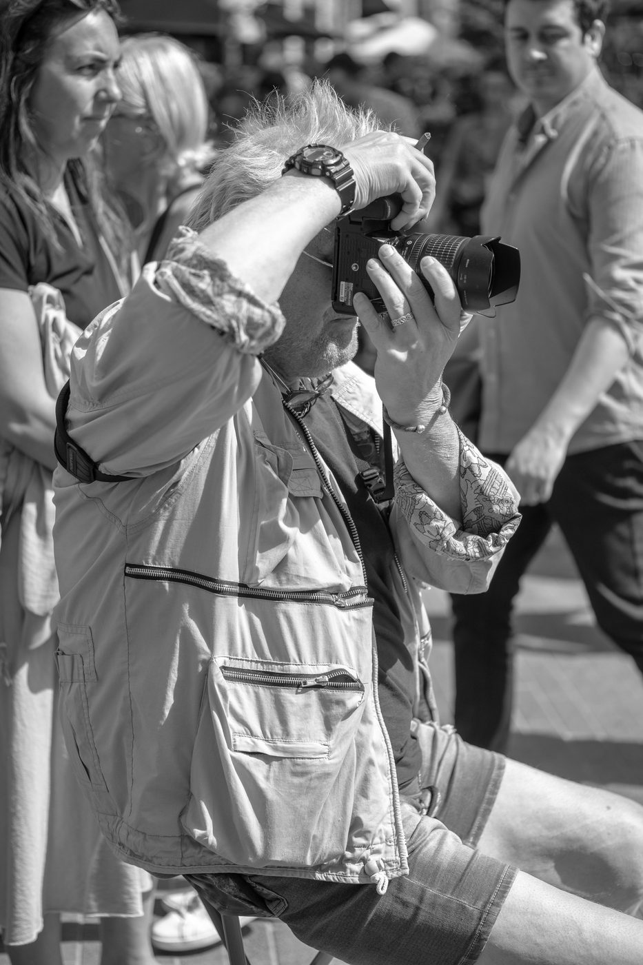 Photographe en action a la Zinneke Parade, Bruxelles (planche 041)