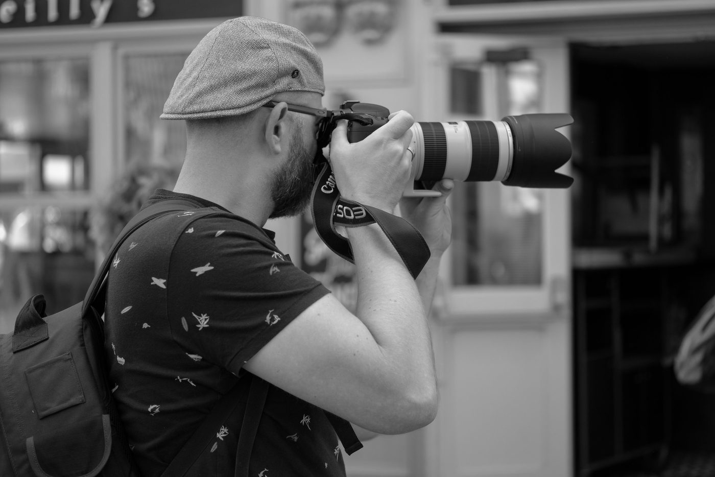 Photographe en action a la Zinneke Parade, Bruxelles (planche 088)
