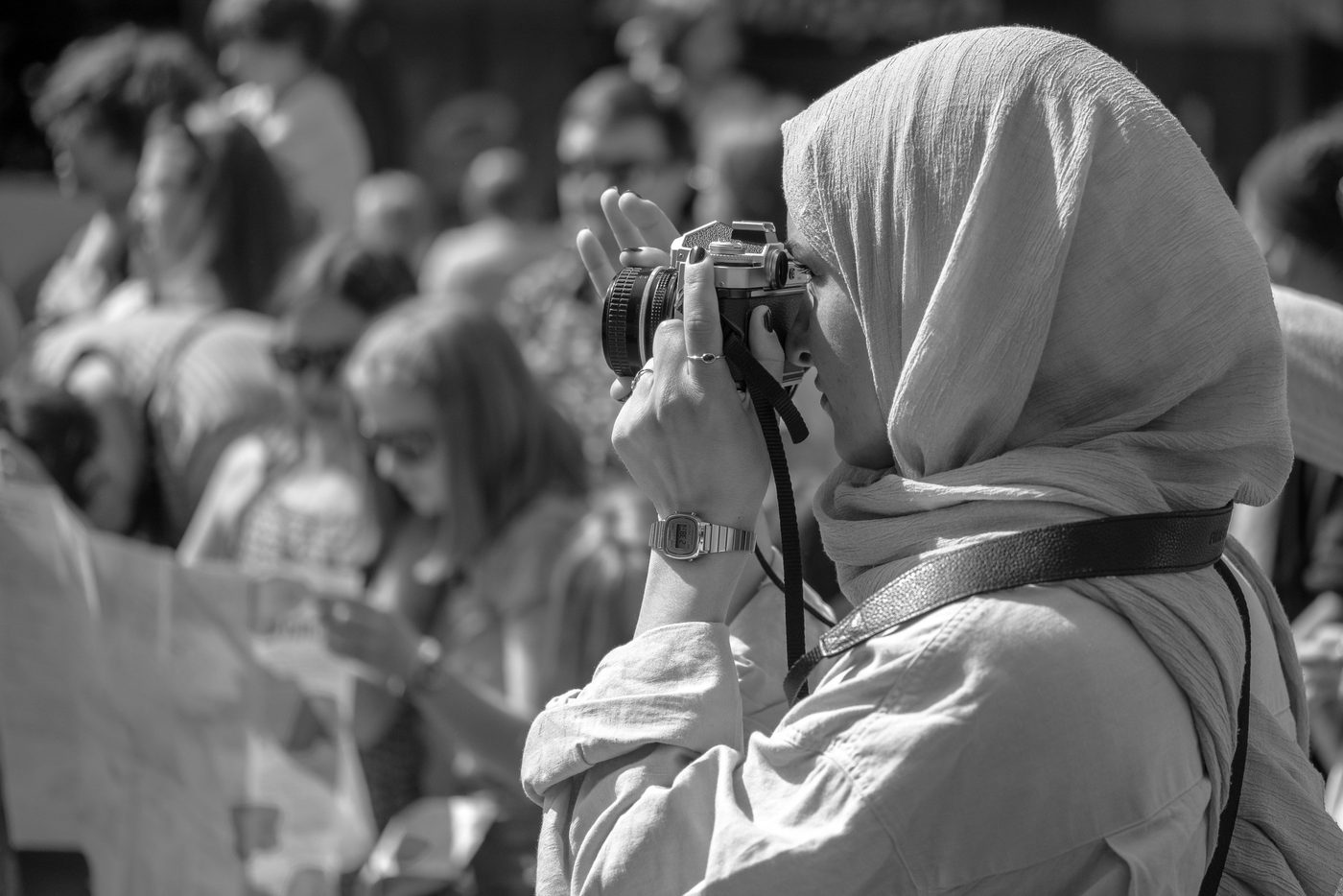 Photographe en action a la Zinneke Parade, Bruxelles (planche 089)