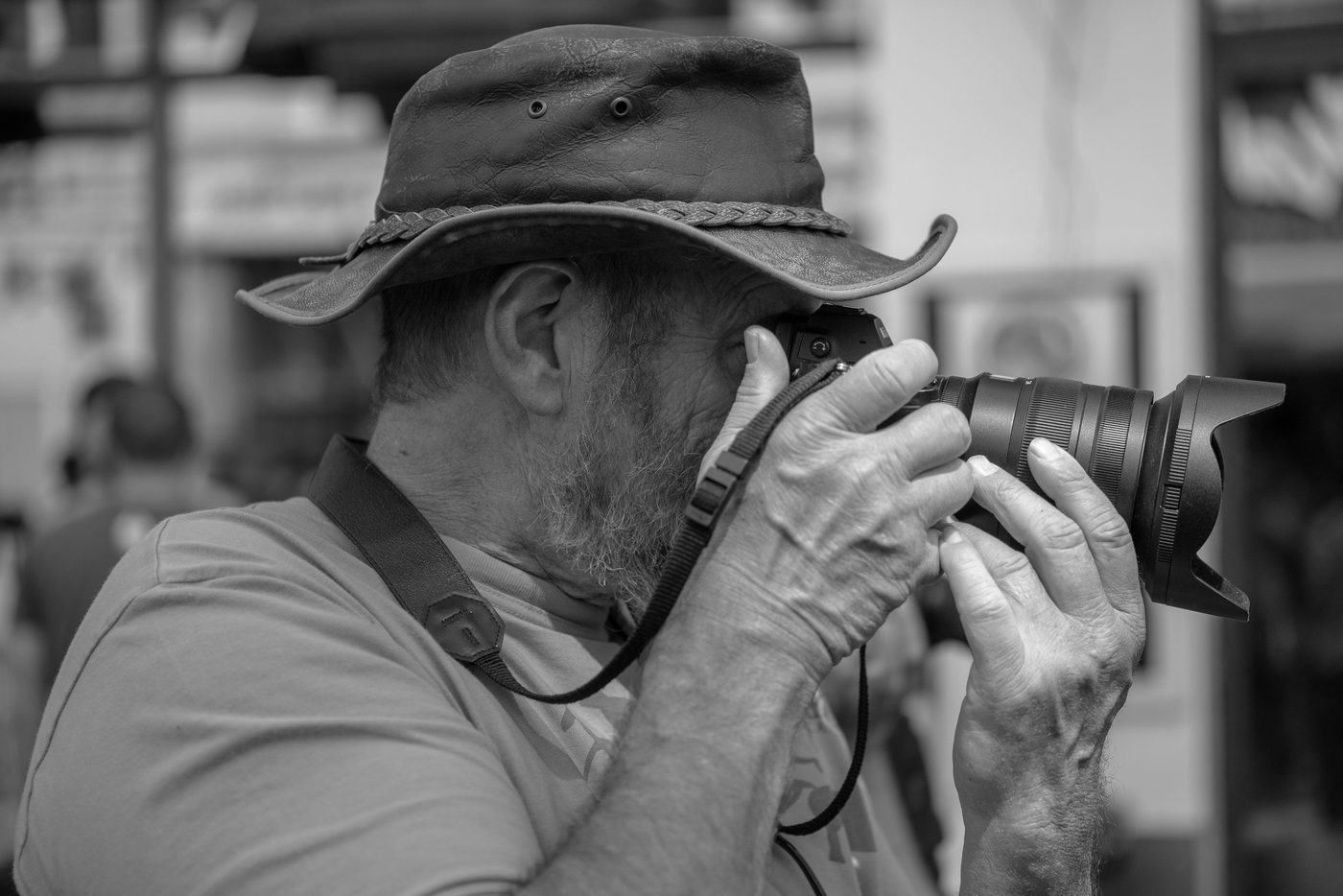 Photographe en action a la Zinneke Parade, Bruxelles (planche 090)