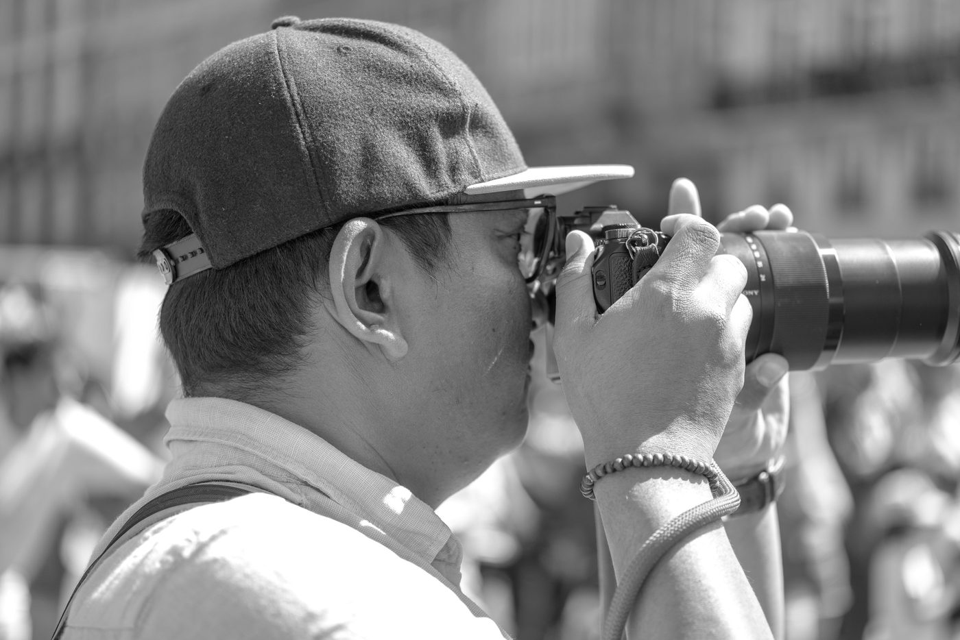 Photographe en action a la Zinneke Parade, Bruxelles (planche 092)