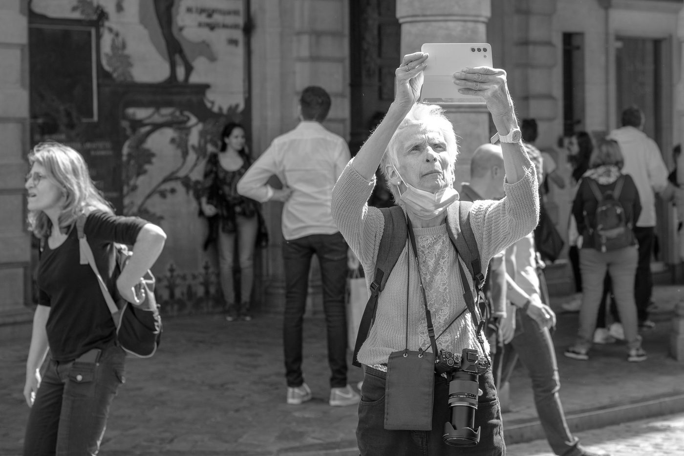 Photographe en action a la Zinneke Parade, Bruxelles (planche 098)