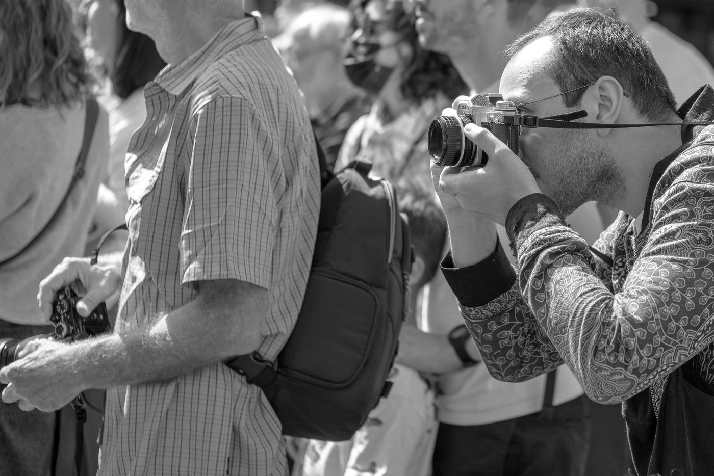 Photographe en action a la Zinneke Parade, Bruxelles (planche 100)