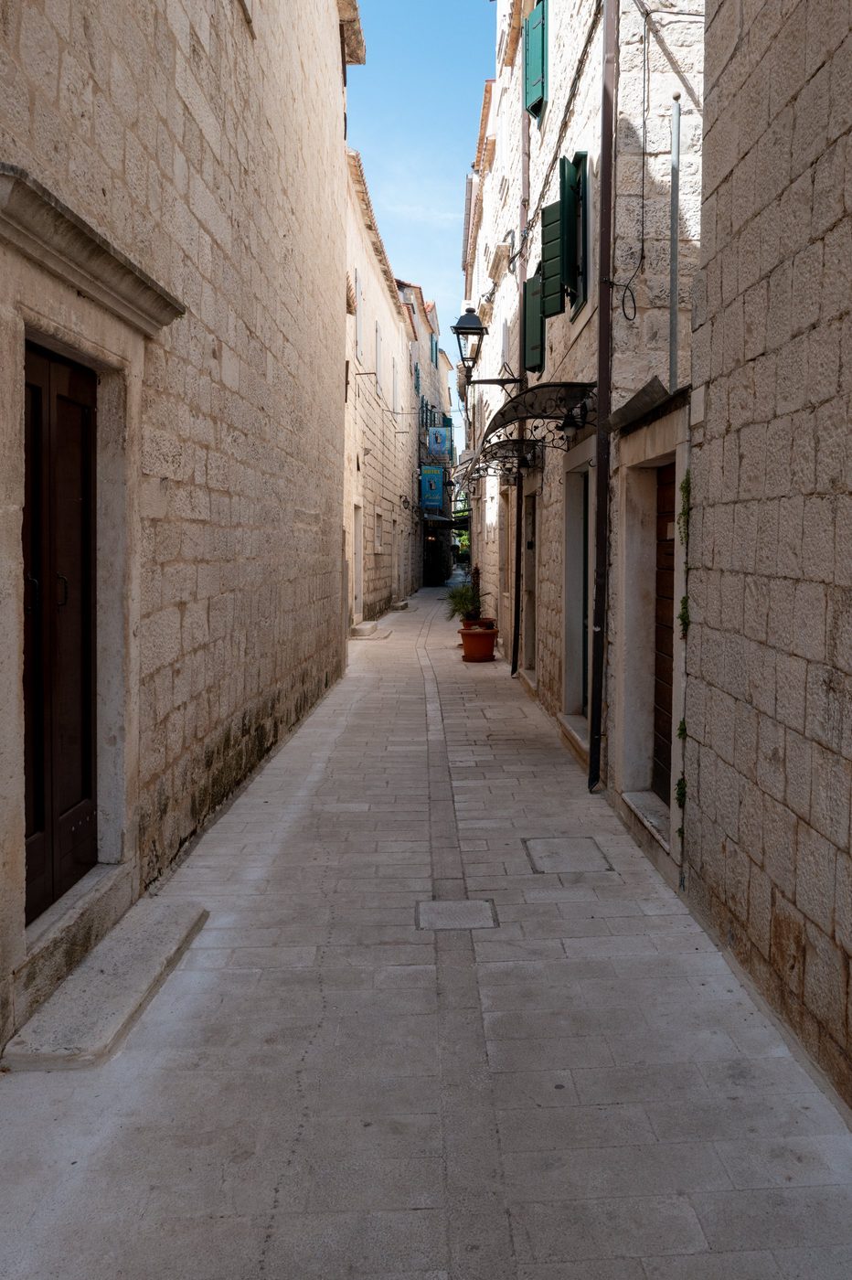 Street photography a Trogir, photo 033