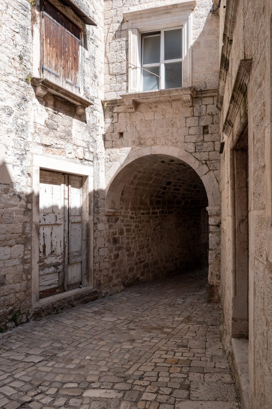 Street photography a Trogir, photo 047