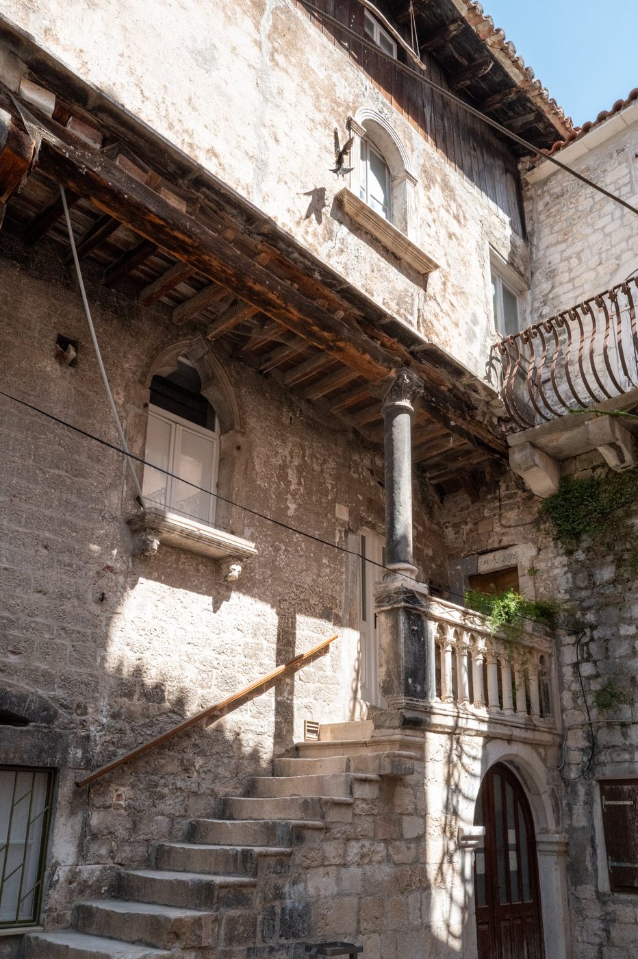 Street photography a Trogir, vue 051
